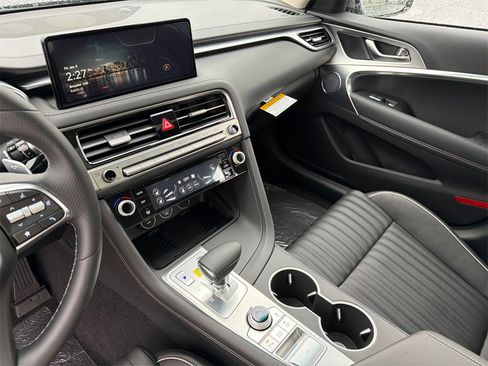 New 2026 Genesis G70 2.5T Prestige image 27