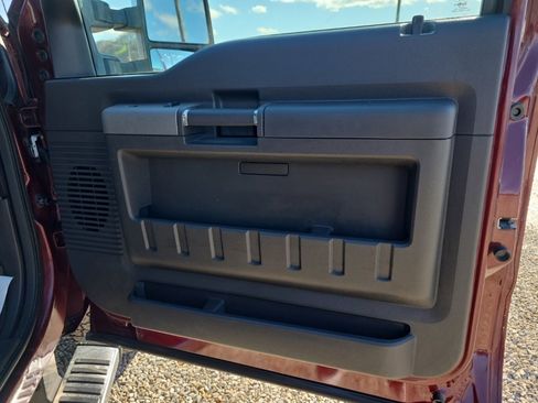 Used 2012 Ford F350 Lariat w/ Chrome Pkg image 20