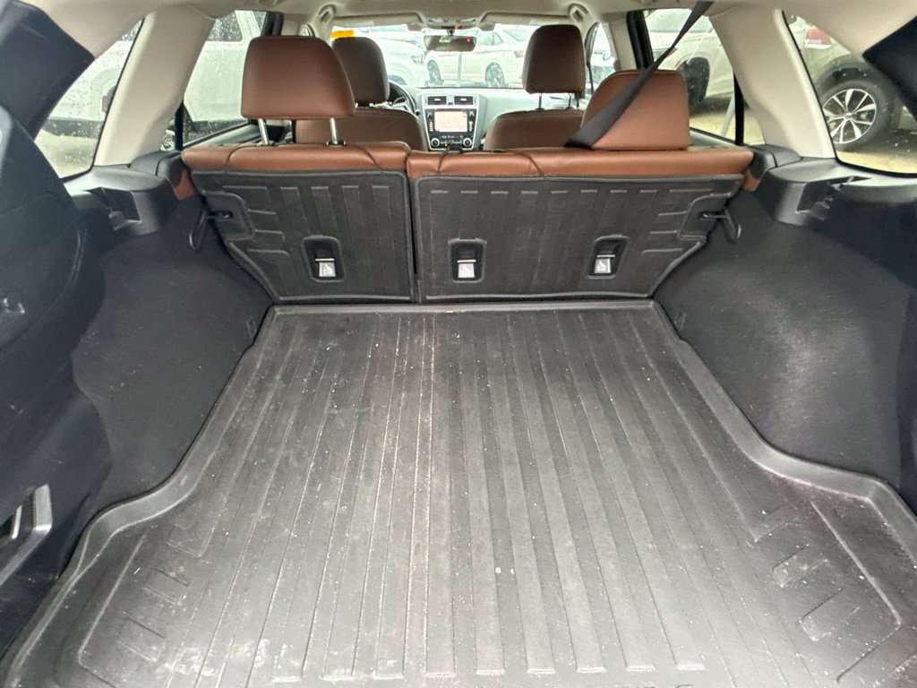 Used 2019 Subaru Outback 3.6R Touring AWD/4WD image 30