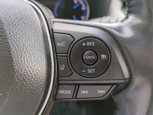 Used 2023 Toyota RAV4 XLE Premium AWD/4WD image 26
