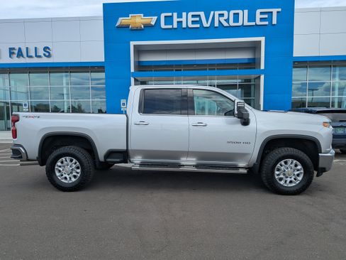 Used 2022 Chevrolet Silverado 3500 LTZ AWD/4WD image 34