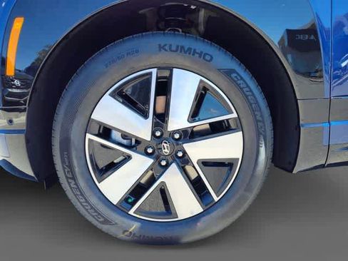 New 2026 Hyundai Ioniq 9 SEL image 9