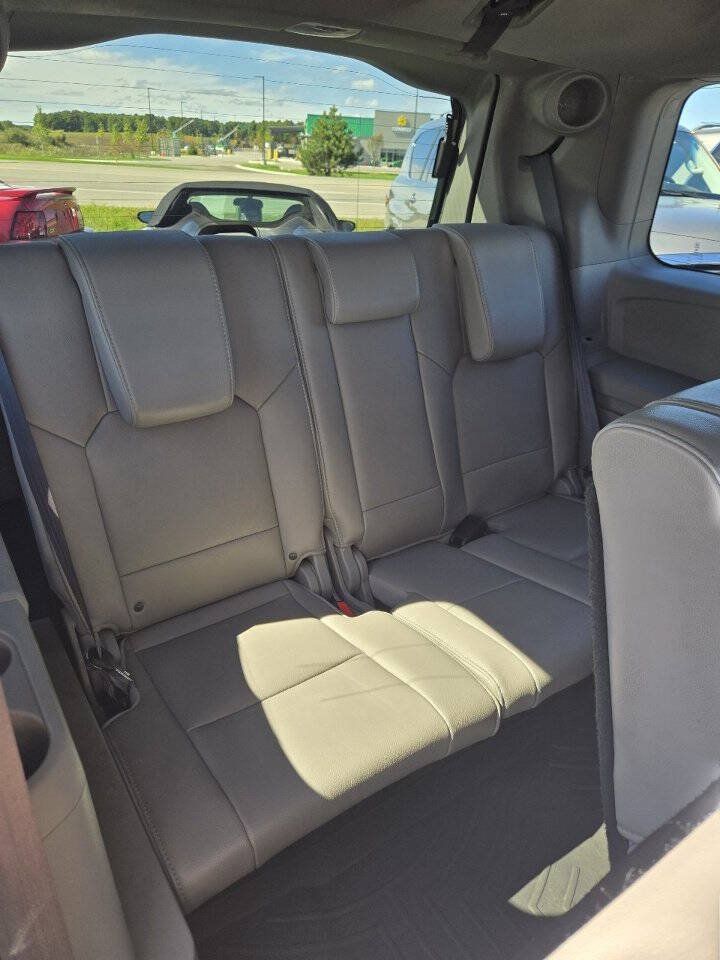 Used 2015 Honda Pilot Touring image 32