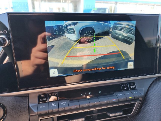 Used 2025 Toyota Camry SE w/ Multimedia Upgrade Package FWD image 14