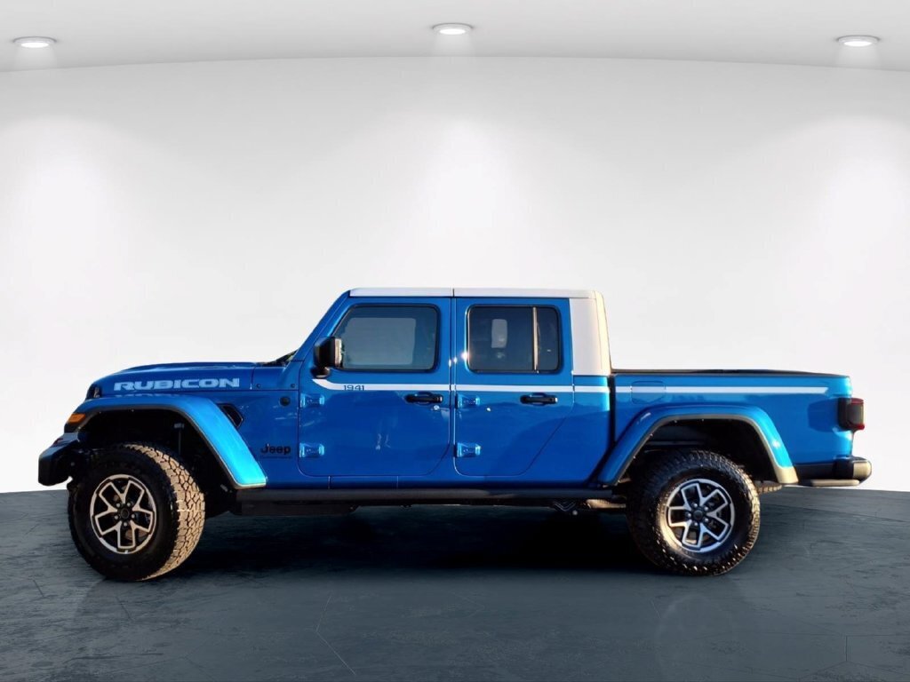New 2026 Jeep Gladiator Rubicon w/ Whitecap Package AWD/4WD image 4