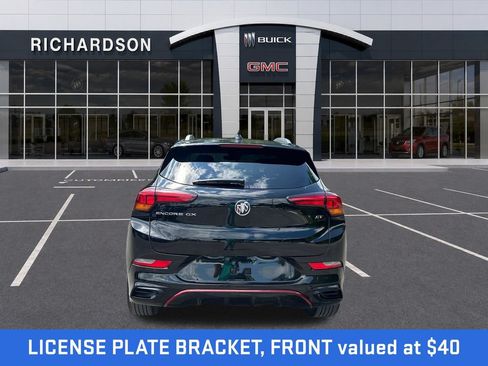 Used 2022 Buick Encore GX Preferred w/ Sport Touring Package FWD image 4