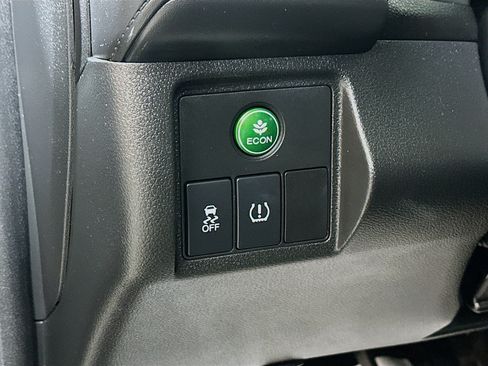 Used 2016 Honda HR-V EX image 10