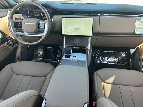 New 2026 Land Rover Range Rover Autobiography AWD/4WD image 15
