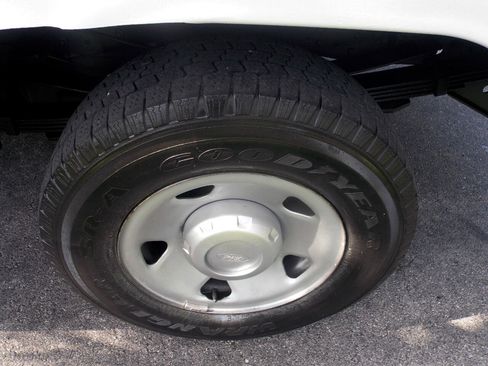 Used 2009 Ford F350 XL image 22