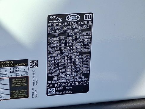New 2026 Land Rover Range Rover SE AWD/4WD image 17