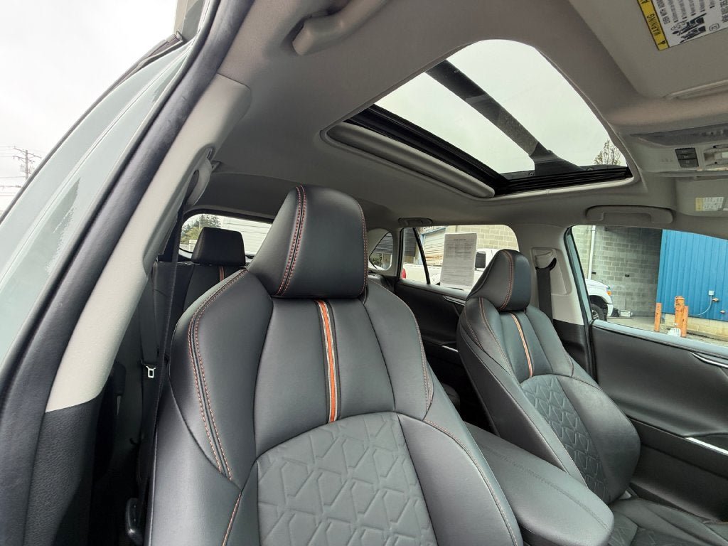 Used 2022 Toyota RAV4 Adventure w/ Convenience Package AWD/4WD image 27