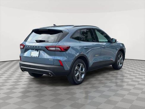 Certified 2025 Ford Escape ST-Line w/ Tech Pack #1 AWD/4WD image 7
