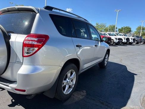 Used 2012 Toyota RAV4 4WD V6 w/ Tow Prep Pkg image 3