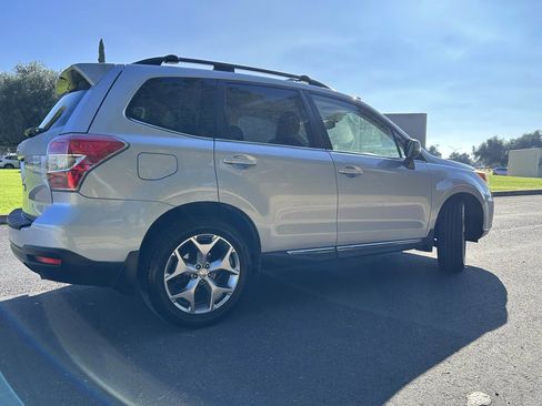 Used 2016 Subaru Forester 2.5i Touring w/ Eyesight & Navigation System image 5