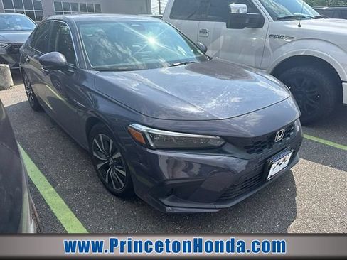 Used 2024 Honda Civic EX-L image 1