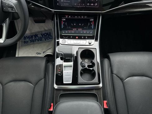 Used 2025 Audi Q7 3.0T Prestige image 31