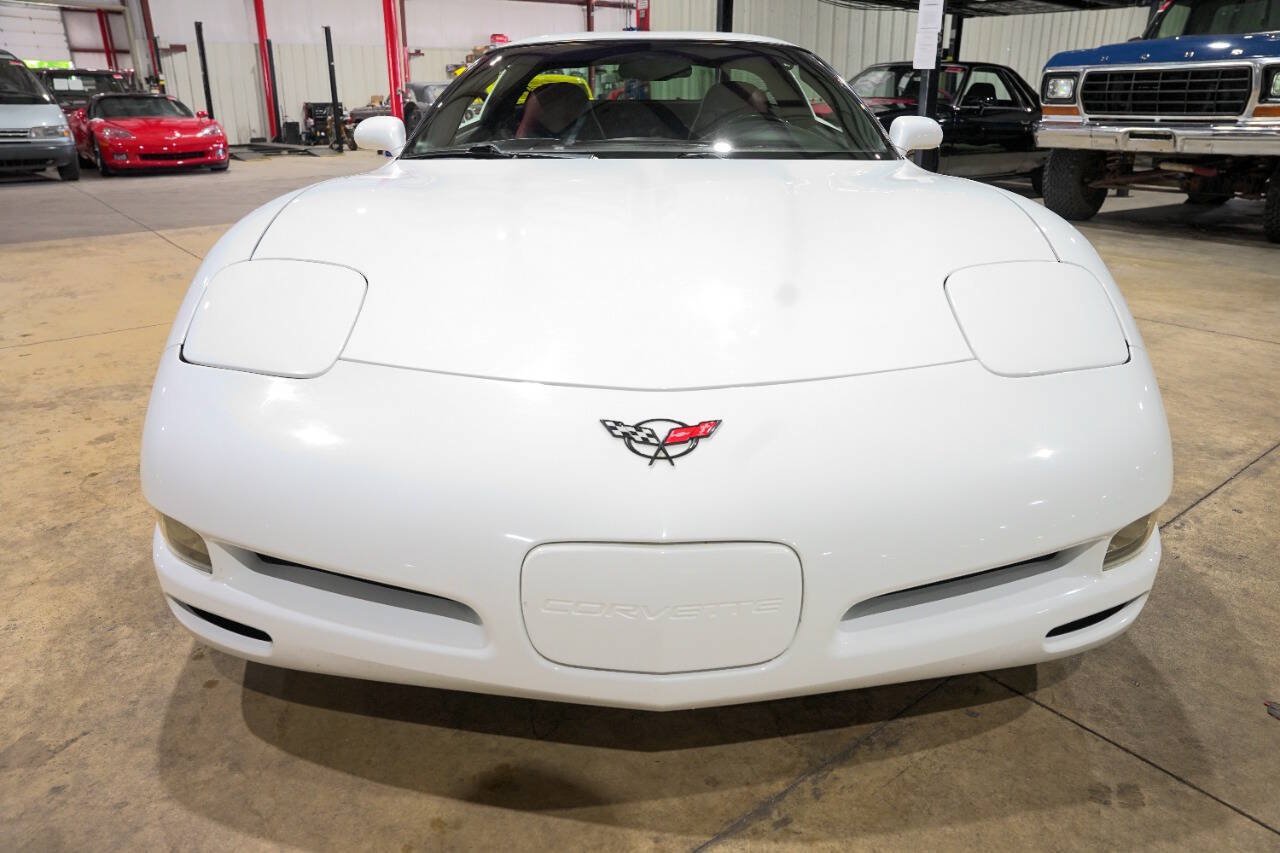 Used 1998 Chevrolet Corvette Coupe w/ Memory Pkg RWD image 13