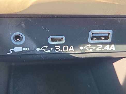 Certified 2024 Subaru Outback Limited AWD/4WD image 38