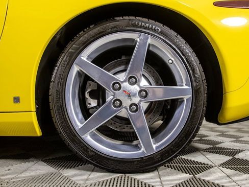 Used 2006 Chevrolet Corvette Convertible w/ Preferred Equipment Group image 42