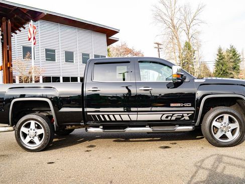 Used 2016 GMC Sierra 2500 SLT image 2