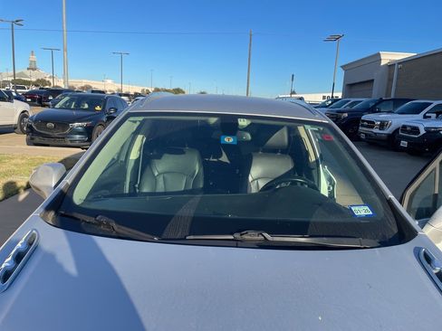 Used 2017 Buick Envision Essence image 7