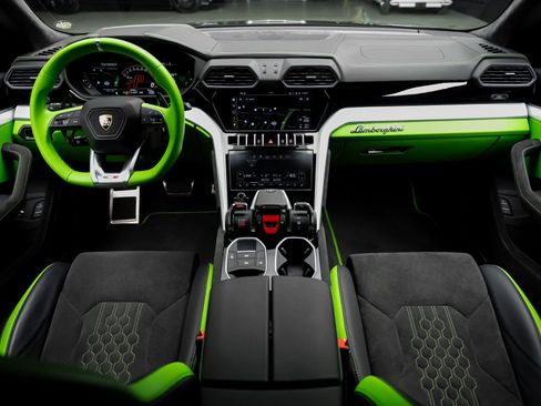 Used 2024 Lamborghini Urus S AWD/4WD image 43