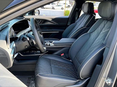 New 2026 Cadillac Lyriq V w/ LPO, Floor Liner Package AWD/4WD image 12