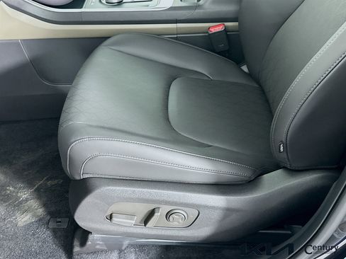 New 2026 Kia Carnival LXS image 18