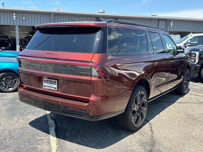 New 2027 Lincoln Navigator L Reserve w/ Jet Appearance Package