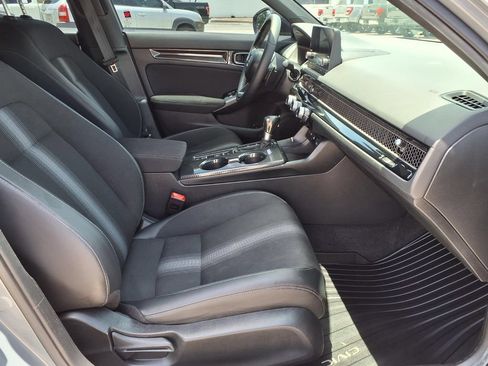 Used 2025 Honda Civic Sport image 12