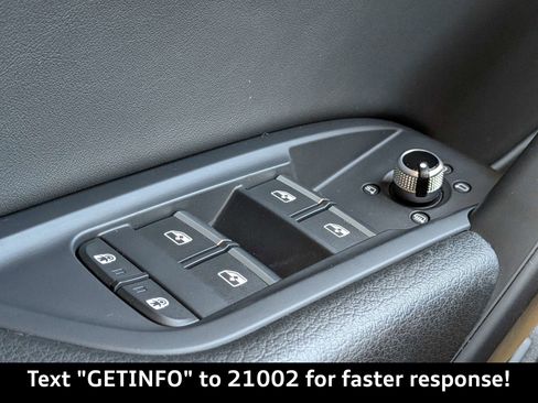 Used 2023 Audi Q5 2.0T Premium w/ Convenience Package image 30