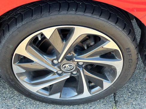Used 2018 Toyota Corolla iM w/ Carpet Mat Package (TMS) FWD image 22