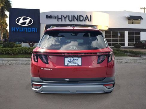Used 2025 Hyundai Tucson SEL FWD image 5