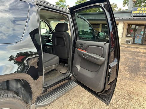 Used 2013 Chevrolet Suburban LS w/ Texas Edition RWD image 38