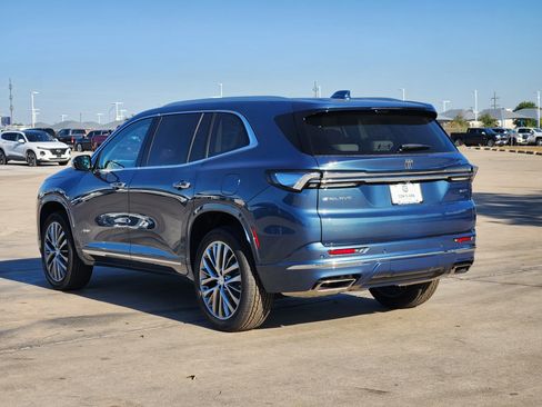 New 2026 Buick Enclave Avenir w/ Super Cruise Package image 3