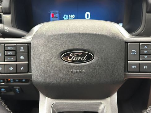 Used 2025 Ford F150 Lariat AWD/4WD image 27