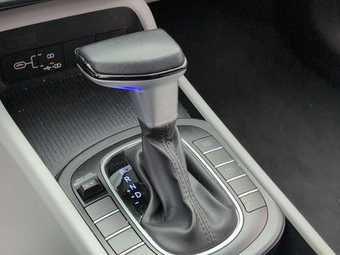 Used 2025 Hyundai Kona SEL FWD image 30