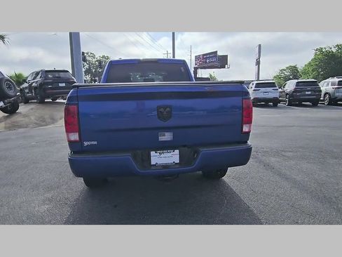 Used 2018 RAM 1500 Express RWD image 32