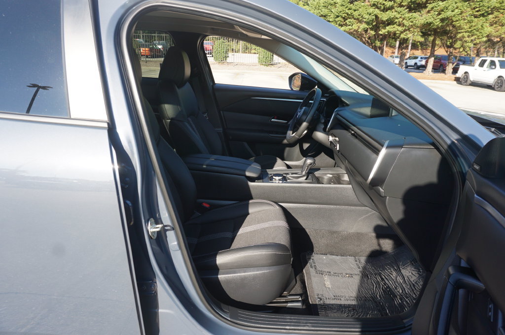 Used 2024 MAZDA CX-50 AWD 2.5 S w/ Premium Package image 17