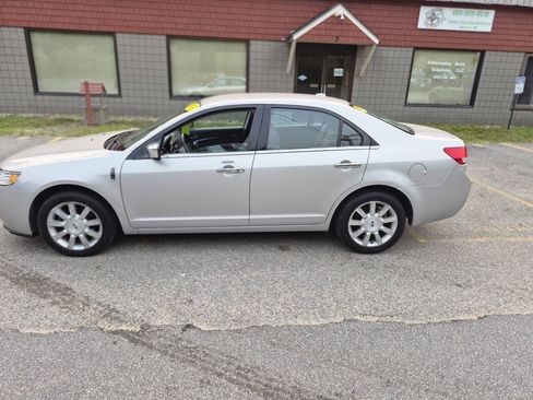Used 2010 Lincoln MKZ FWD image 22