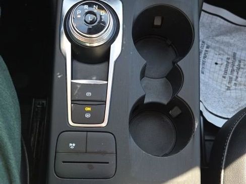 Used 2020 Ford Escape SE Sport image 36