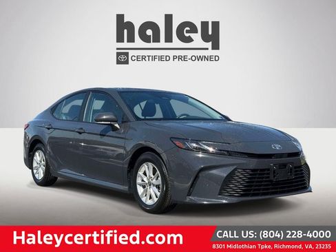 Used 2025 Toyota Camry LE FWD image 1