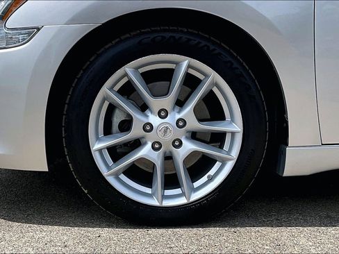 Used 2010 Nissan Maxima 3.5 SV w/ Premium Pkg FWD image 12