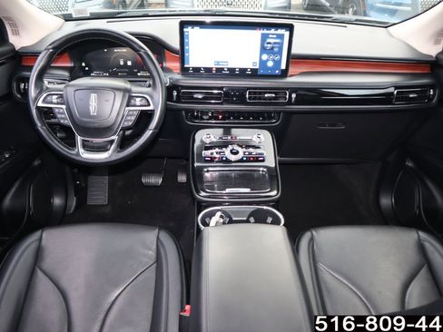 Used 2022 Lincoln Nautilus Reserve image 13