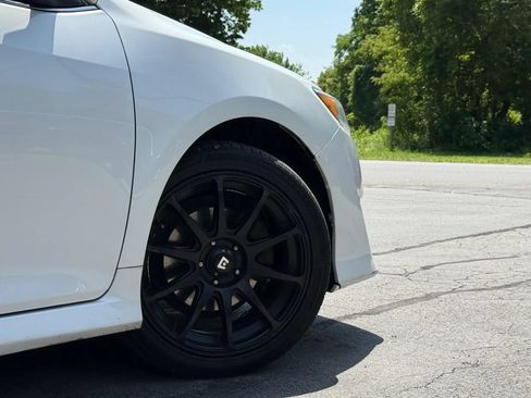 Used 2012 Toyota Camry SE FWD image 49