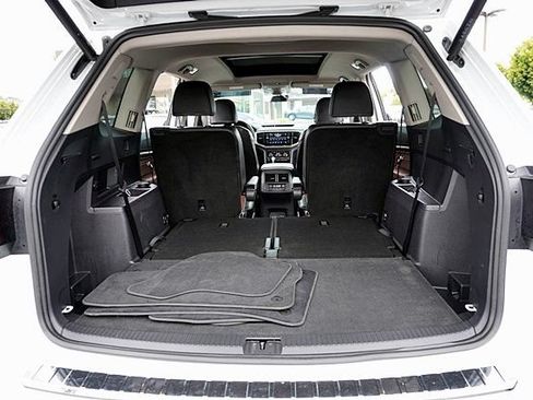Used 2023 Volkswagen Atlas SEL Premium AWD/4WD image 13