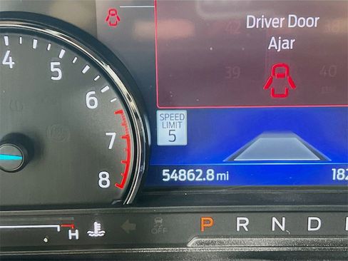 Used 2023 Ford Explorer Limited image 12