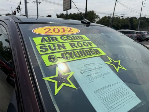 Used 2012 Lincoln MKX AWD image 2