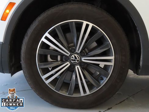 Used 2024 Volkswagen Tiguan Wolfsburg Edition image 30