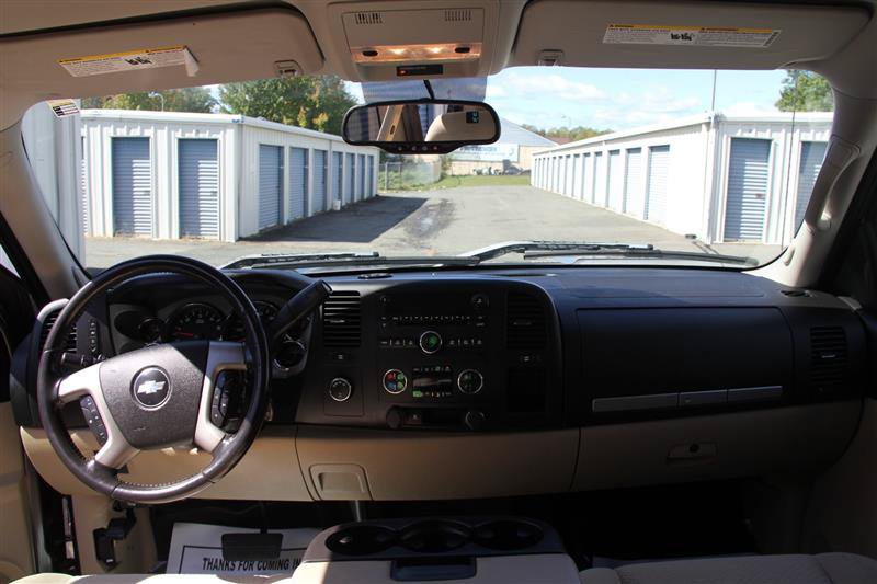Used 2008 Chevrolet Silverado 1500 LT w/ Power Pack Plus AWD/4WD image 23